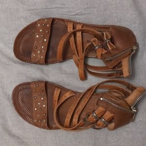 AS98 Sandals 38